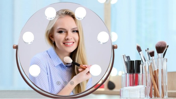 化妆镜厂家：灯泡化妆镜的放大功能，细致呈现面部细节